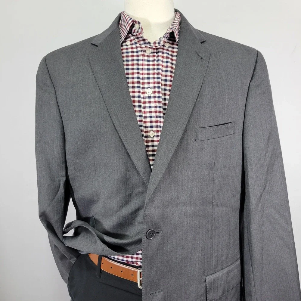 JOS A BANK Gold Men's Sport Coat Blazer Two Button Gray Herringbone‎ Wool 46L